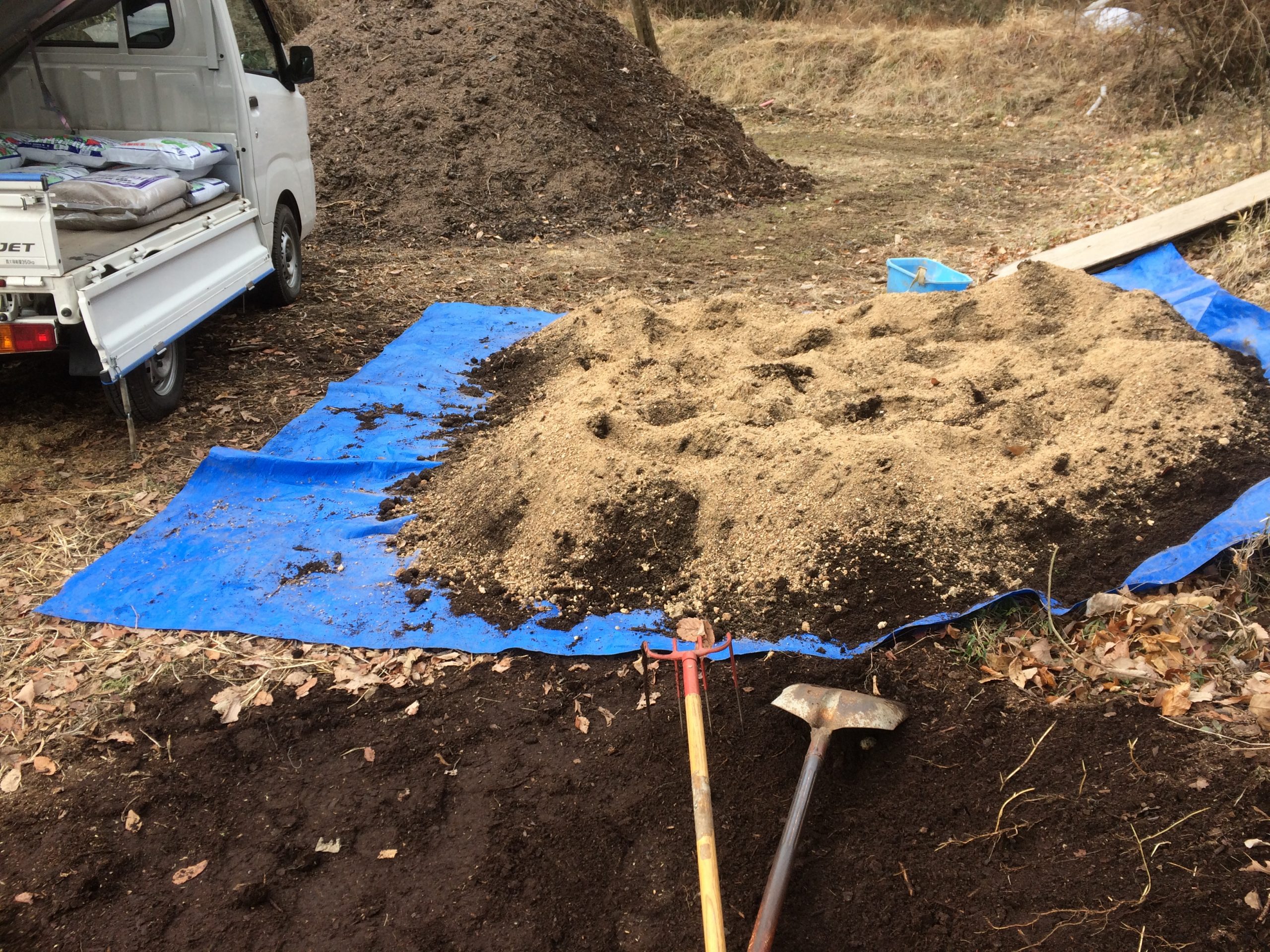 床土の準備を終えました 木の里農園